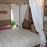 La Curandera 3*