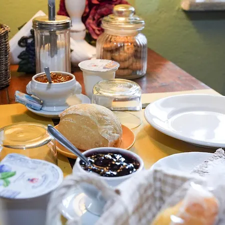 La Curandera Bed & Breakfast