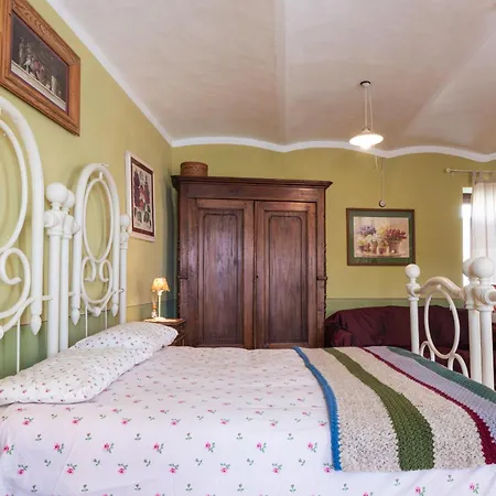 La Curandera Couette-café Rosta