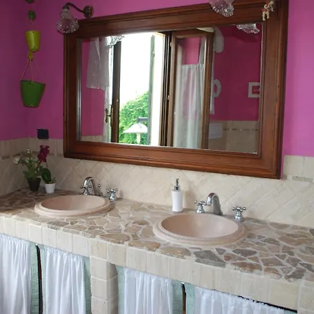 Bed & Breakfast La Curandera 3*